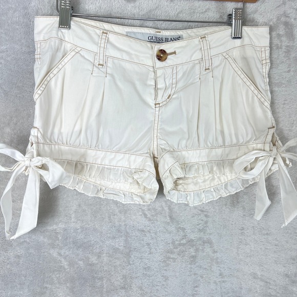 Guess Pants - Guess Jeans White Ruffle Bow Bloomer Shorts Low Rise Y2K Coquette Waist 30